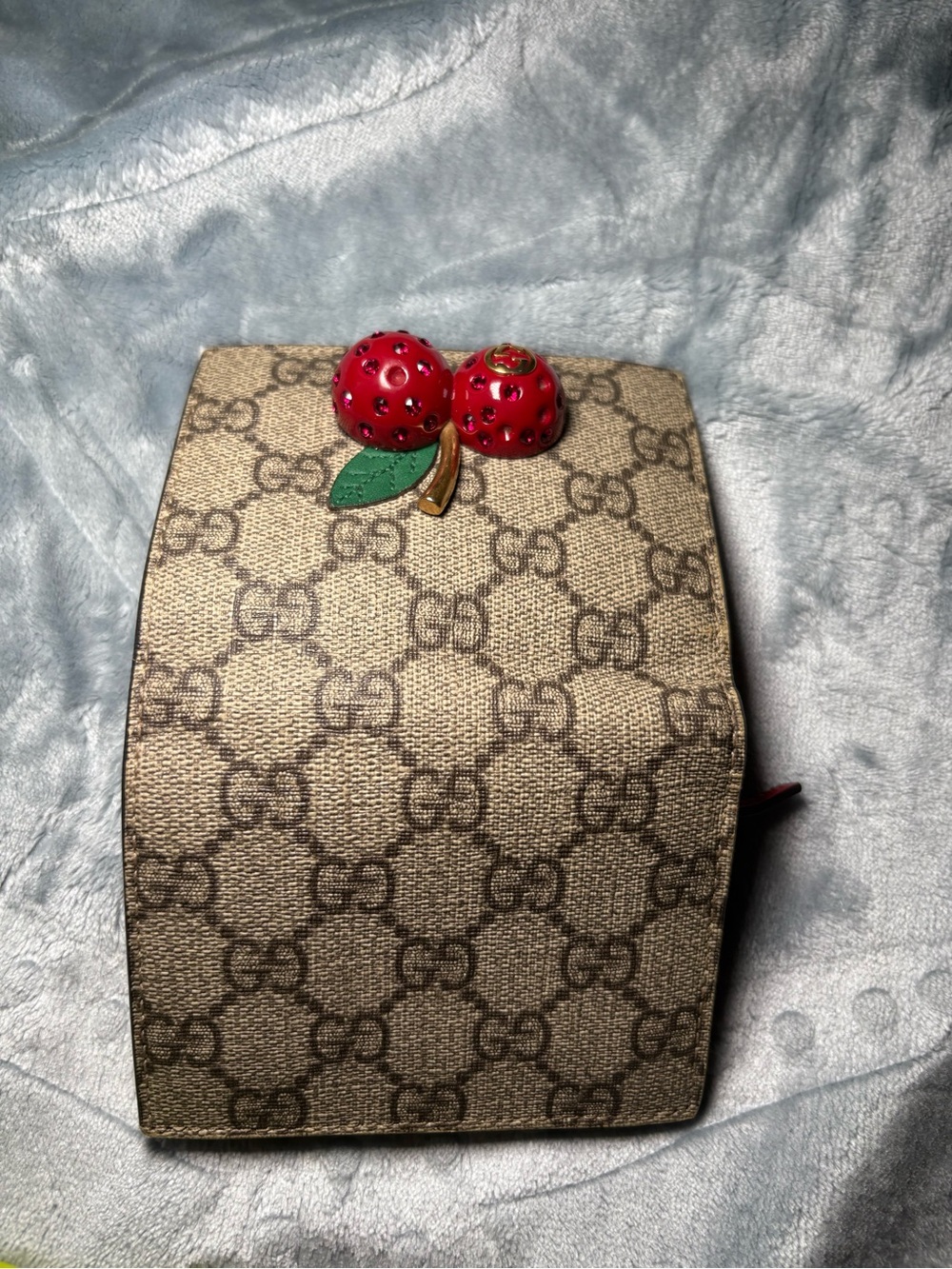 EUC Gucci Beige Brown GG Canvas Card Holder with Red Cherry Detail